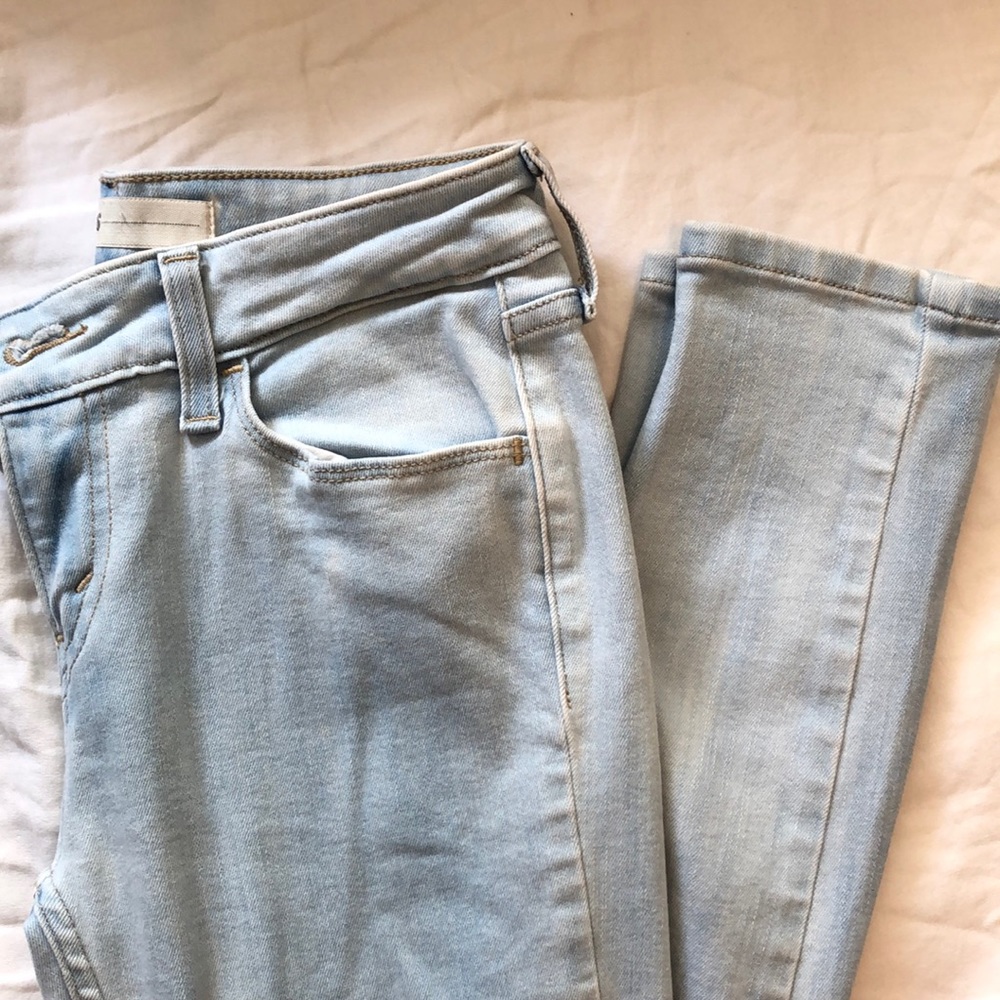 Levi’s Light Wash Skinny Jeans